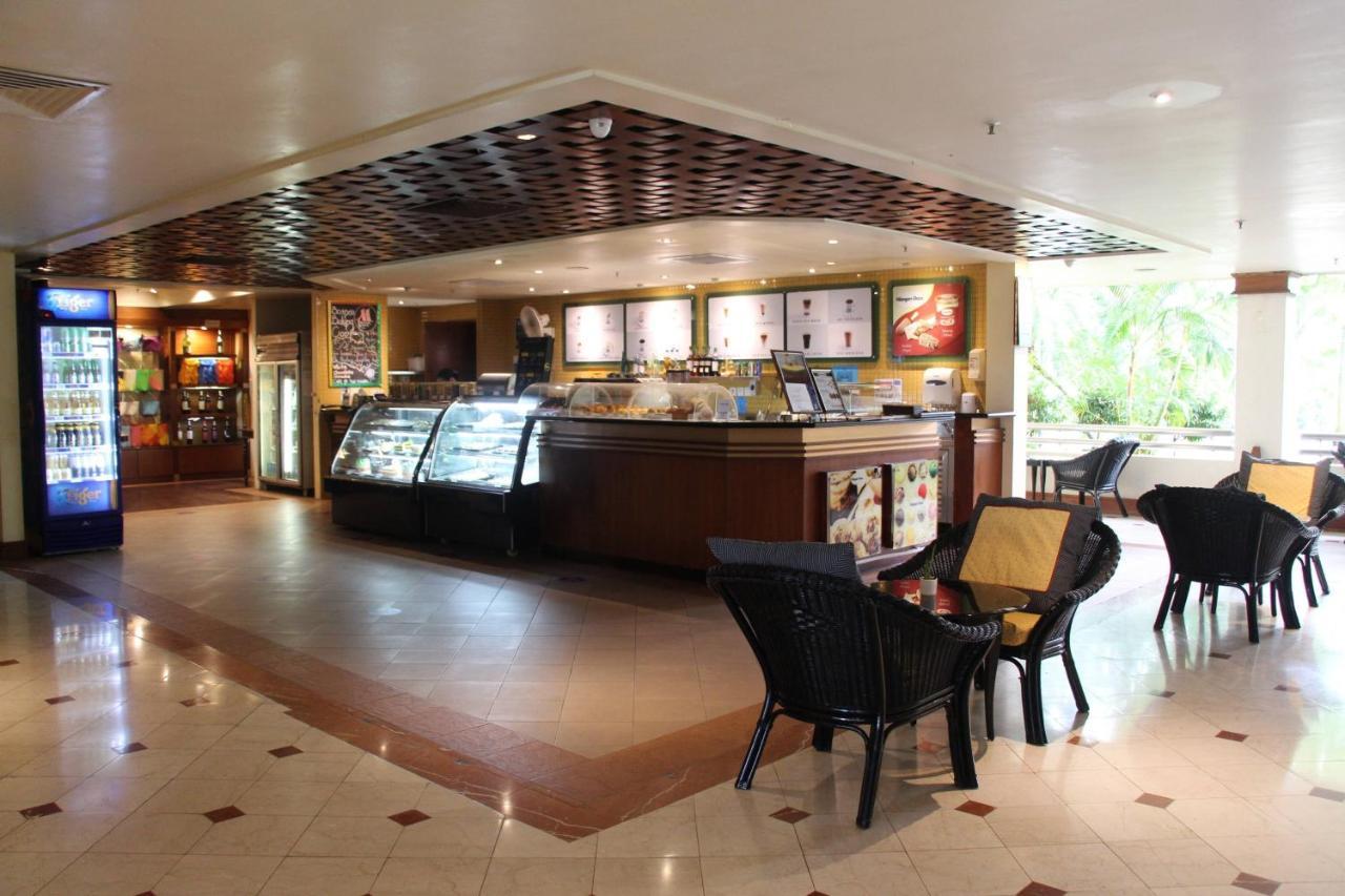 Miri Marriott Resort & Spa Exterior photo The Coffee Bean & Tea Leaf in Kuala Lumpur, Malaysia