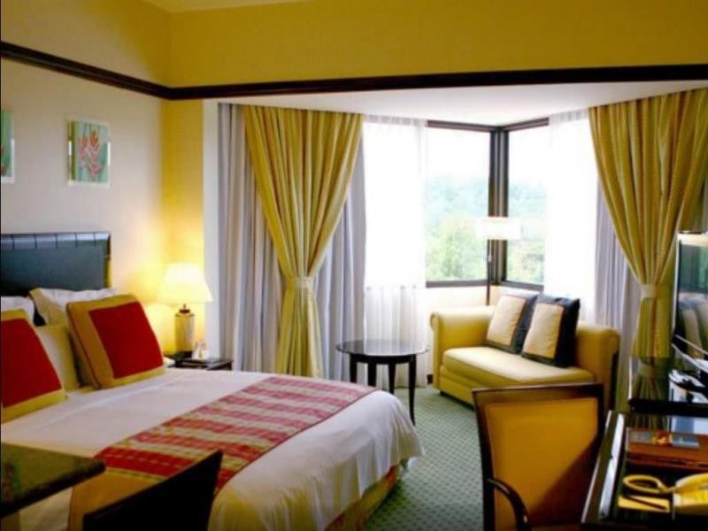 Miri Marriott Resort & Spa Exterior photo Deluxe Room
