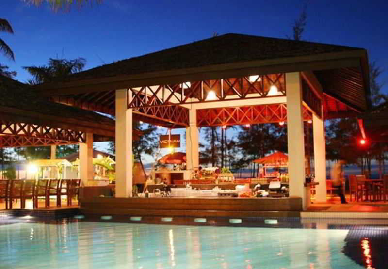 Miri Marriott Resort & Spa Exterior photo The swimming pool at the resort